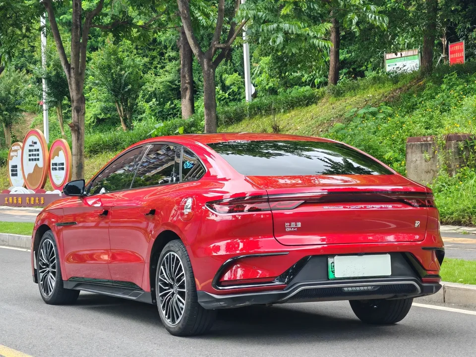 BYD Han DM Chinese DM 2023 DM-i Champion Edition 121KM Premium 2023 — thumbnail 2