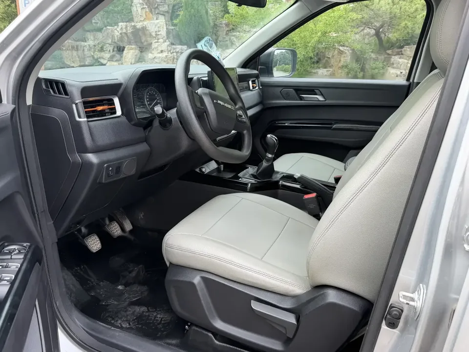 Jiangling Bible bible 2025 2.5T manual diesel two-wheel drive long axis 2025 — thumbnail 5