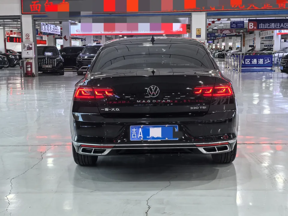 Volkswagen Magotan Magotan 2023 2 millionth anniversary edition 280TSI DSG leading model 2024 — thumbnail 2