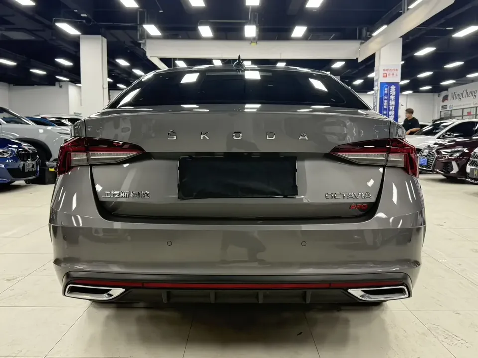 Skoda Octavia Octavia 2022 PRO TSI280 DSG Luxury Edition 2023 — thumbnail 2