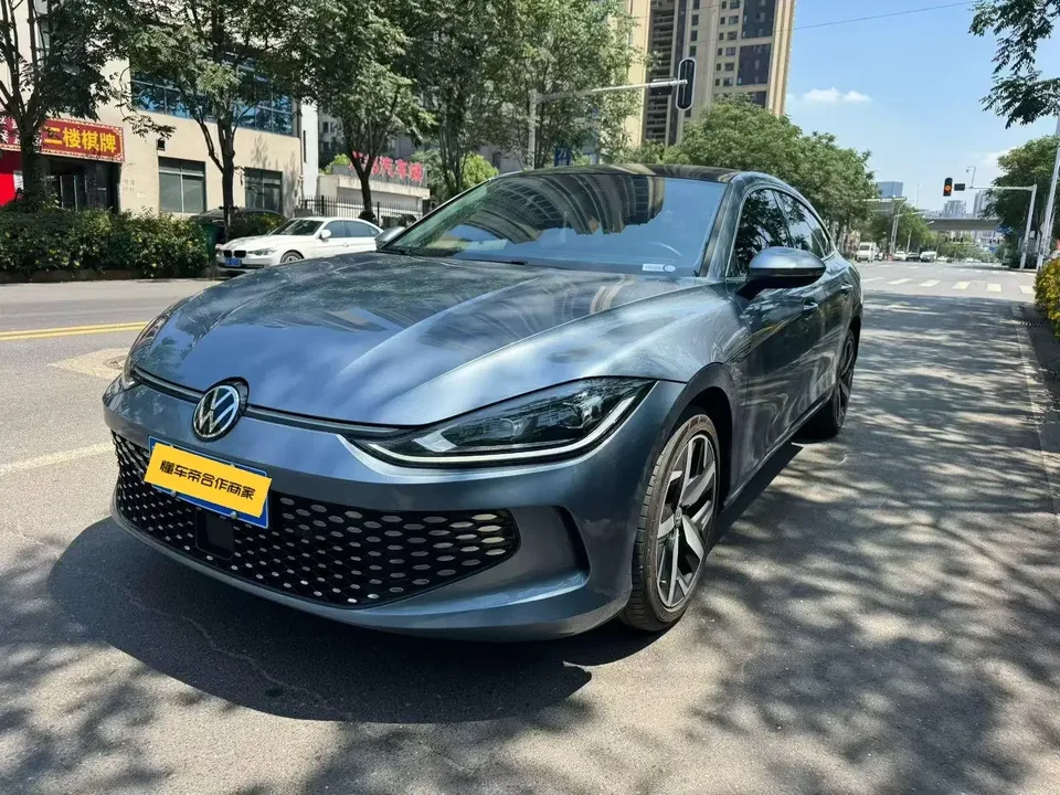 Volkswagen Lamando Lingdu 2022 Lingdu L 280TSI DSG Hot Edition 2022 — photo 1, buy with delivery to Moscow