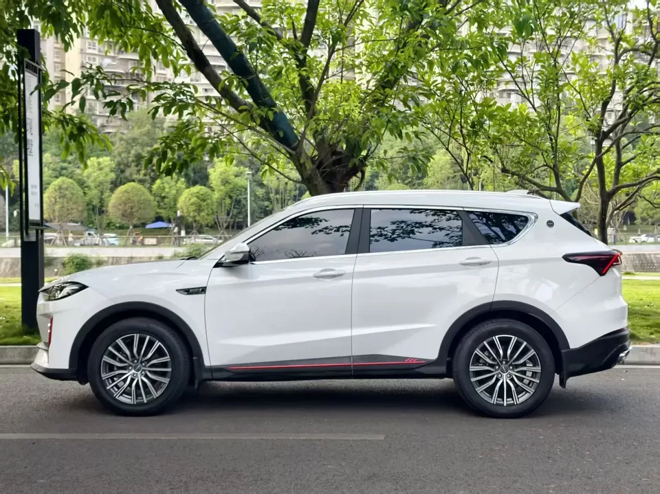Jetour Jietu X70 PRO Jietu X70 PRO 2023 1.6TD DCT Enjoy PRO 7-seater 2024 — thumbnail 3