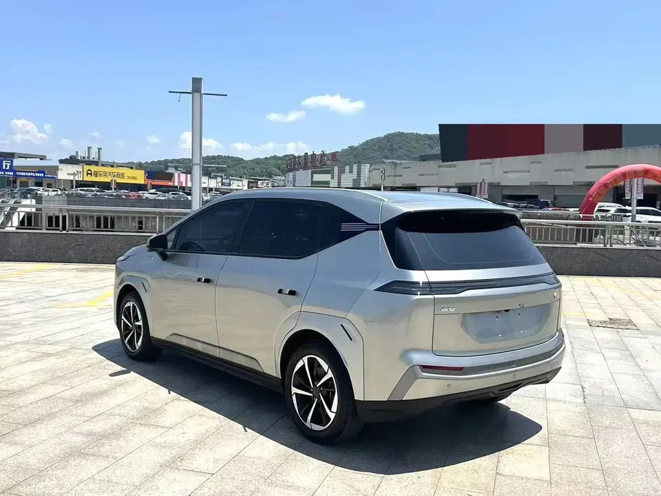 AION Y AION Y 2025 Plus 510 Enjoy Edition 58.4kWh 2025 — thumbnail 4
