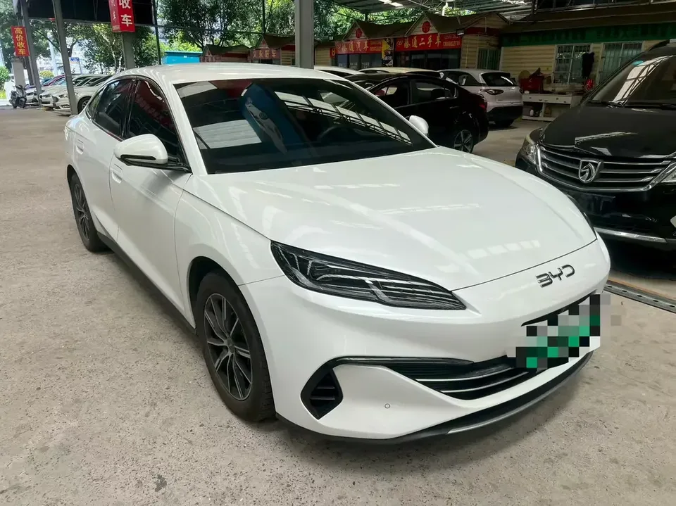 BYD Seal 06DM Seal 06DM 2024 DM-i 80KM Premium 2024 — photo 1, buy with delivery to Moscow