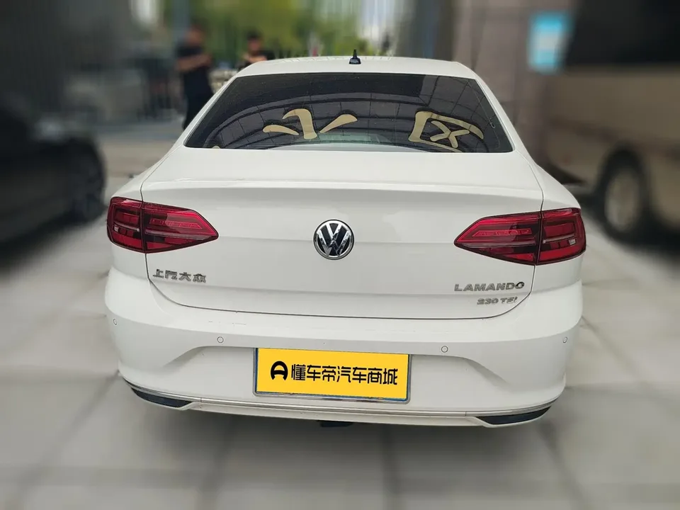 Volkswagen Lamando Lingdu 2021 230TSI DSG Fashion Edition 2022 — thumbnail 2