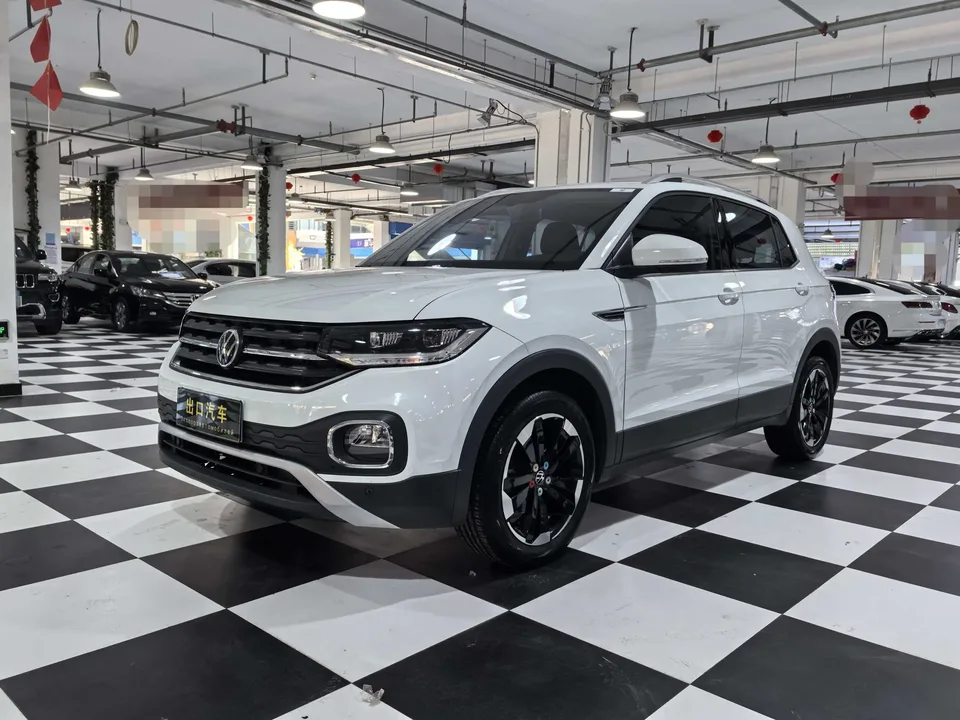Volkswagen Explore the shadows Explore the shadows 2021 1.5L Automatic Joy-Link Edition 2023 — photo 1, buy with delivery to Moscow