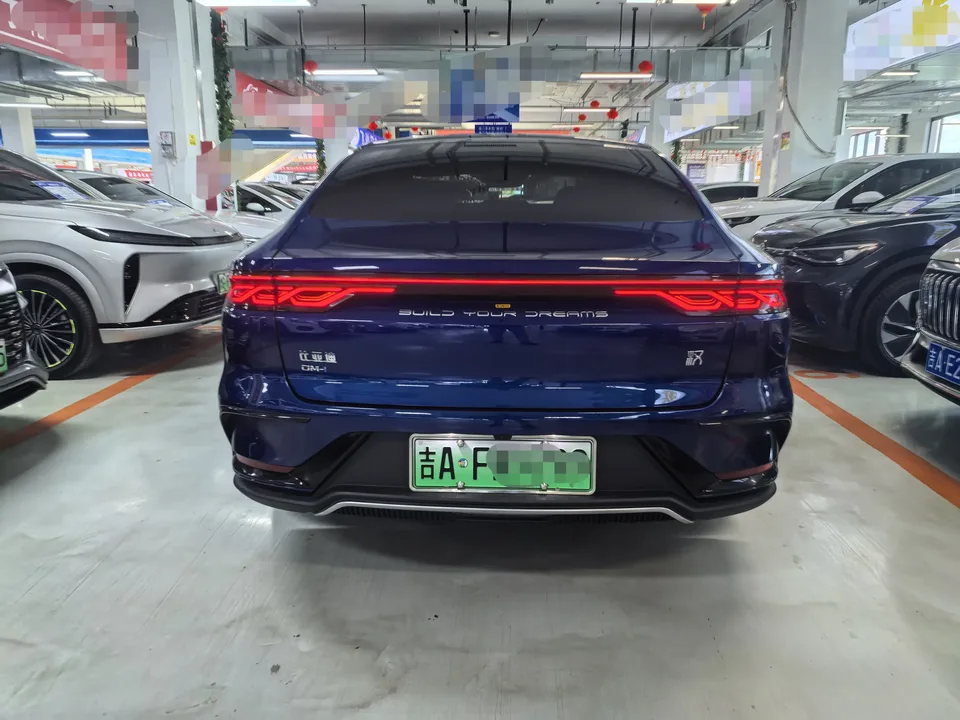 BYD Han DM Chinese DM 2022 DM-i 121KM Premium 2022 — thumbnail 2