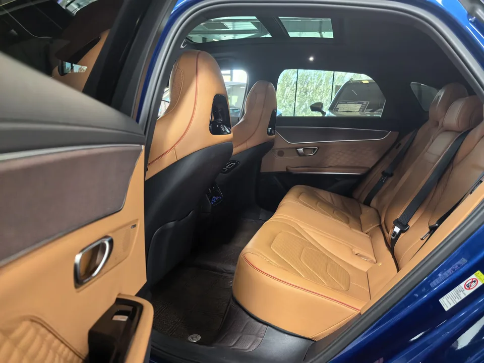 BYD Han DM Chinese DM 2022 DM-i 121KM Premium 2022 — thumbnail 3