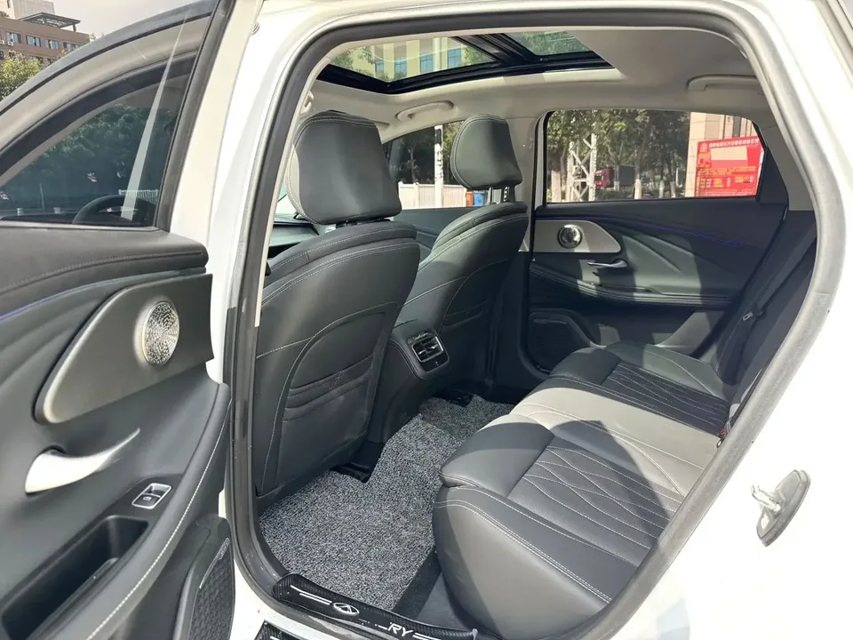 Chery Arrizo 8 Arrizo 8 2022 1.6TGDI DCT Elegant 2024 — thumbnail 3