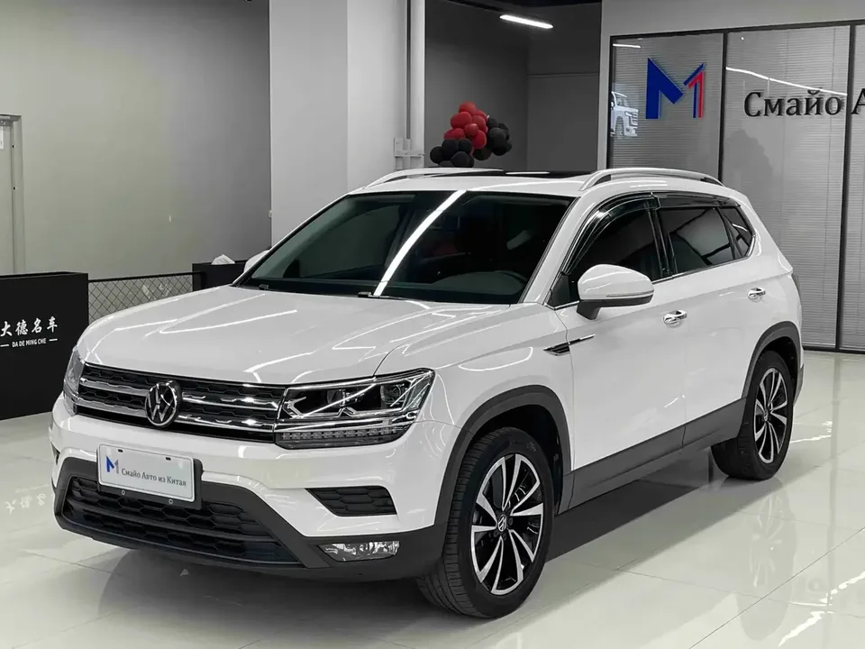 Volkswagen Tharu tuyue 2022 280TSI 2WD Deluxe Edition 2022 — photo 1, buy with delivery to Moscow
