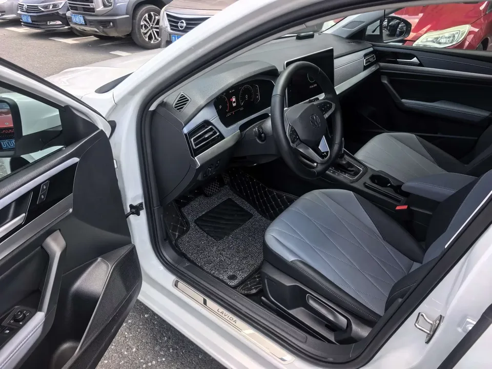 Volkswagen Lavida Lavida 2023 Modified 1.5L Automatic Starry Sky 5 Million Edition 2023 — thumbnail 4