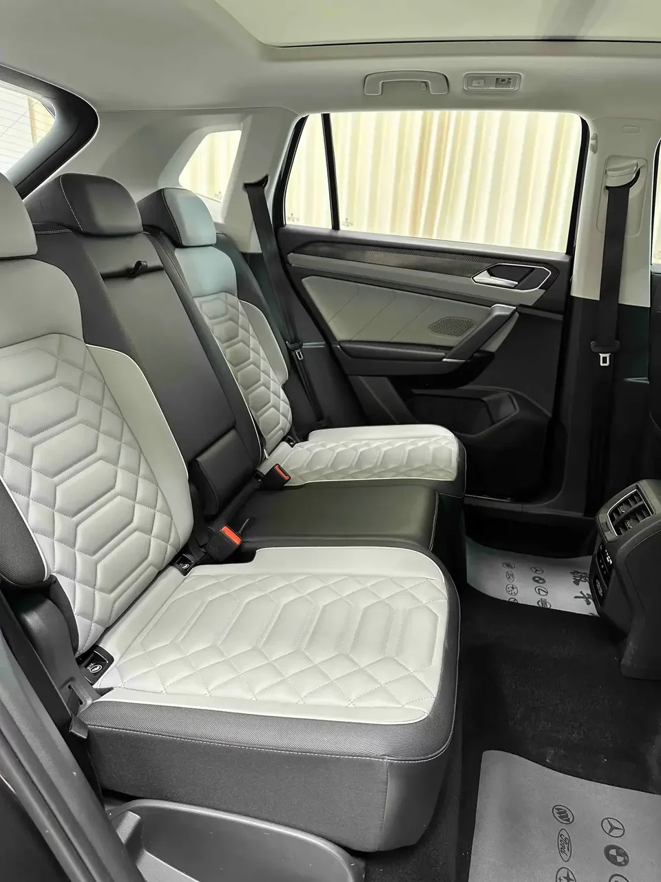 Volkswagen Tayron Tanyue 2023 280TSI 2WD Luxury Plus Advanced Edition 2022 — миниатюра 5