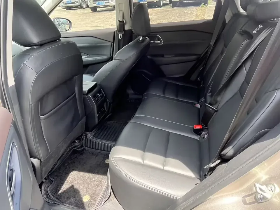 Nissan X-Trail Qijun 2023 e-POWER Super Hybrid Dual Motor 4WD Ultimate Edition 2023 — thumbnail 3