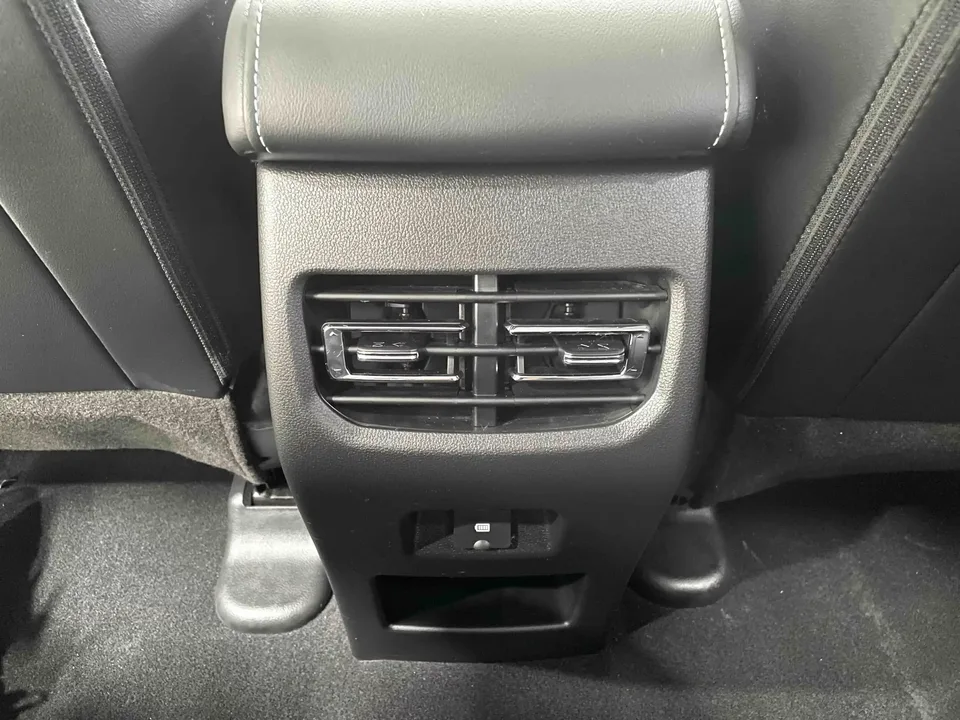 Haval M6 Haval M6 2023 PLUS 1.5T DCT Luxury Intelligent Connection 2023 — thumbnail 3