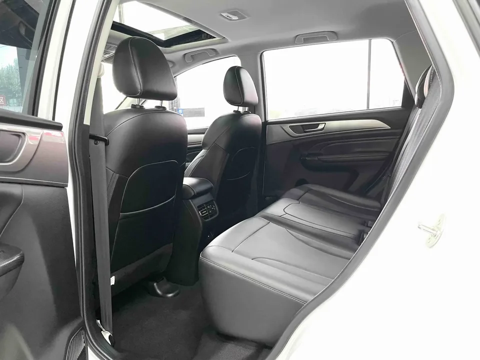 Haval M6 Haval M6 2023 PLUS 1.5T DCT Luxury Intelligent Connection 2023 — thumbnail 5