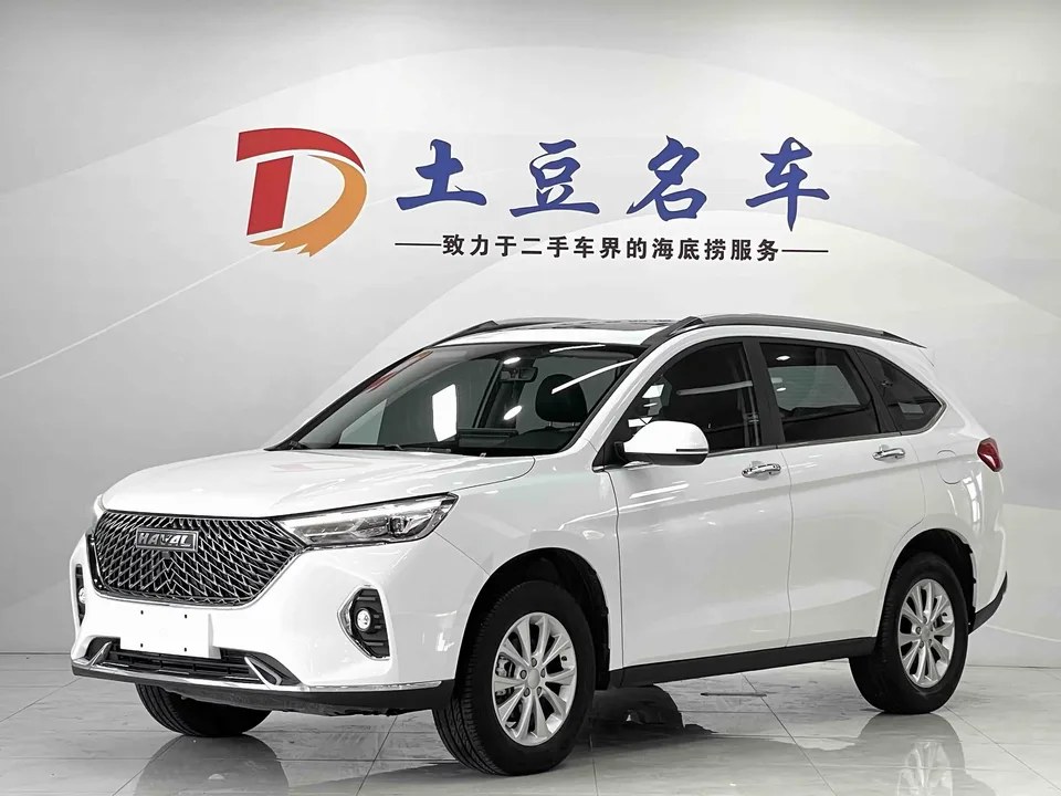Haval M6 Haval M6 2023 PLUS 1.5T DCT Luxury Intelligent Connection 2023 — photo 1, buy with delivery to Moscow