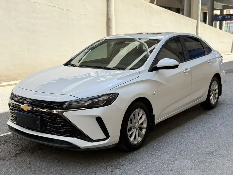 Chevrolet Monza Cruze 2023 1.5L Dual Clutch WOW Huixiang Edition 2023 — photo 1, buy with delivery to Moscow