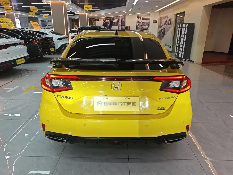 Honda Integra Style 2023 HATCHBACK 240TURBO CVT Phantom Night Premium Edition 2023 — thumbnail 2