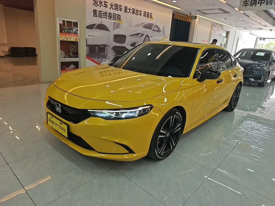Honda Integra Style 2023 HATCHBACK 240TURBO CVT Phantom Night Premium Edition 2023 — photo 1, buy with delivery to Moscow