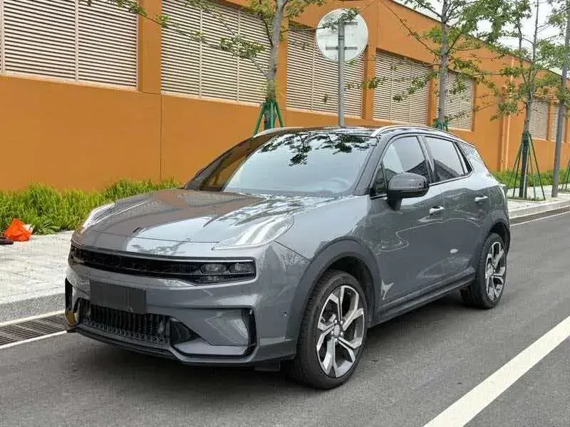 Lynk & Co 06 Lynk & Co 06 2023 Remix 1.5T Hero 2023 — photo 1, buy with delivery to Moscow