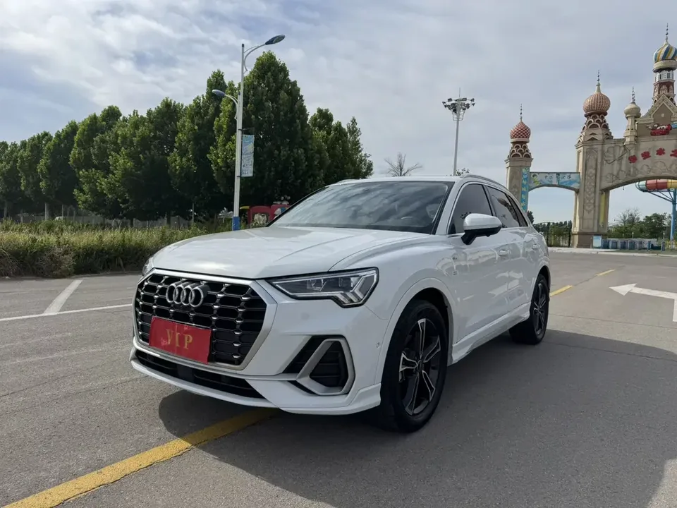 Audi Q3 Audi Q3 2023 35 TFSI Stylish and Elegant 2023 — фото 1, купить с доставкой в Москву