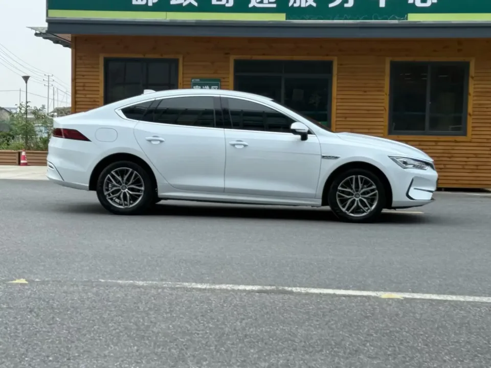 BYD Qin PLUS EV Qin PLUS EV 2023 Champion Edition 420KM Leading Type 2024 — миниатюра 2