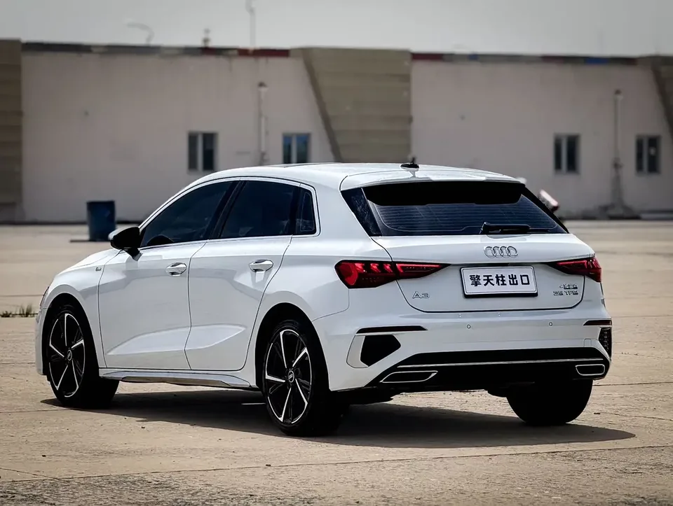 Audi A3 Audi A3 2023 Sportback 35 TFSI Stylish and sporty 2023 — thumbnail 2