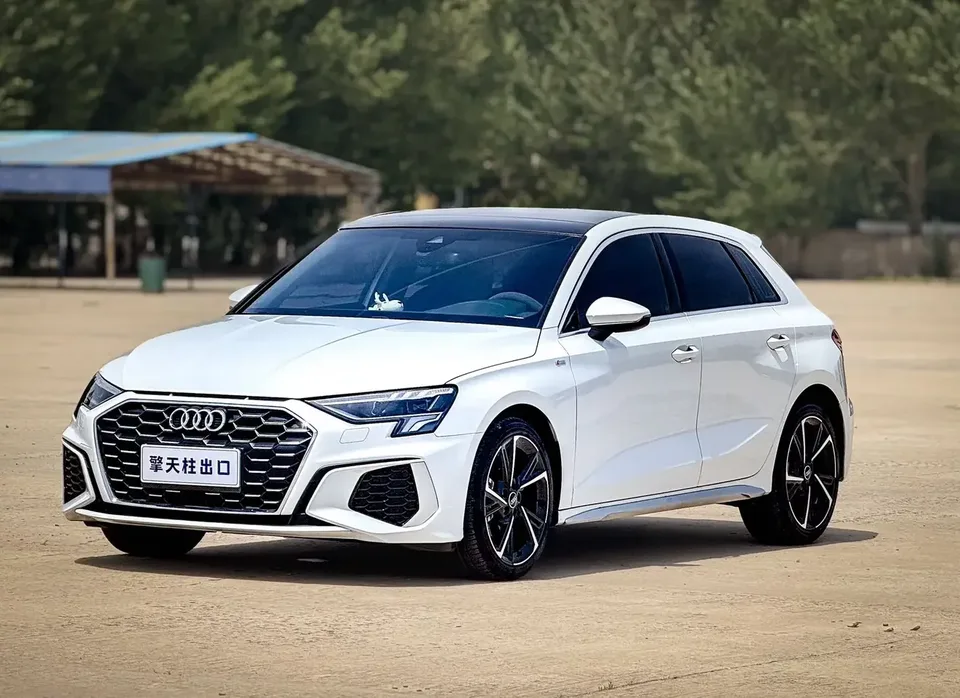 Audi A3 Audi A3 2023 Sportback 35 TFSI Stylish and sporty 2023 — photo 1, buy with delivery to Moscow