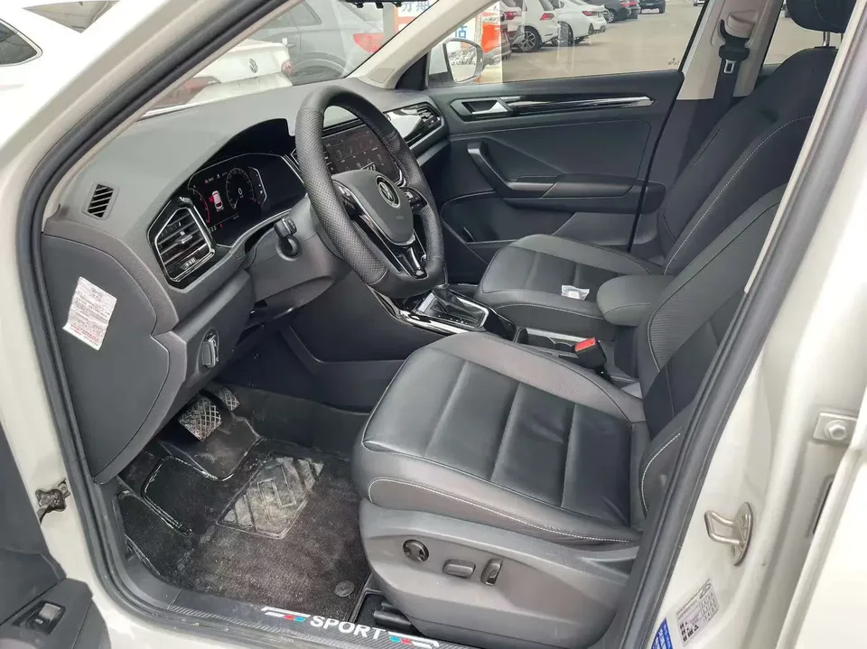 Volkswagen T-Roc TANG 2022 280TSI DSG 2WD Comfort PLUS 2022 — thumbnail 3