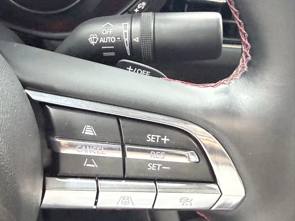 Mazda Axela Mazda3 Angkesela 2022 2.0L Automatic Premium Edition 2022 — thumbnail 3