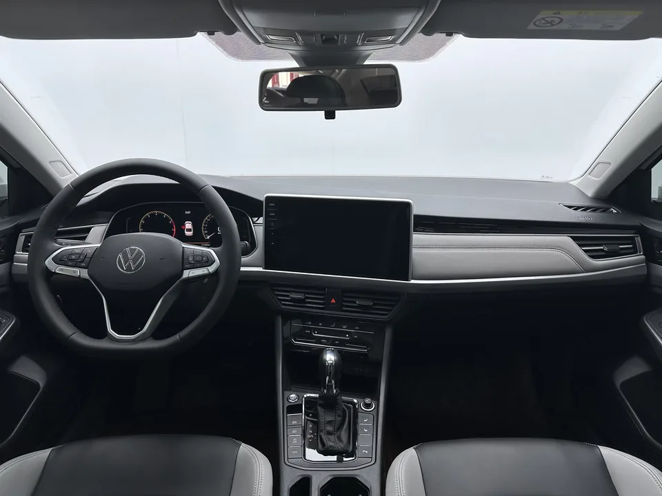 Volkswagen Bora Bora 2023 280TSI DSG Premium Edition 2022 — thumbnail 4