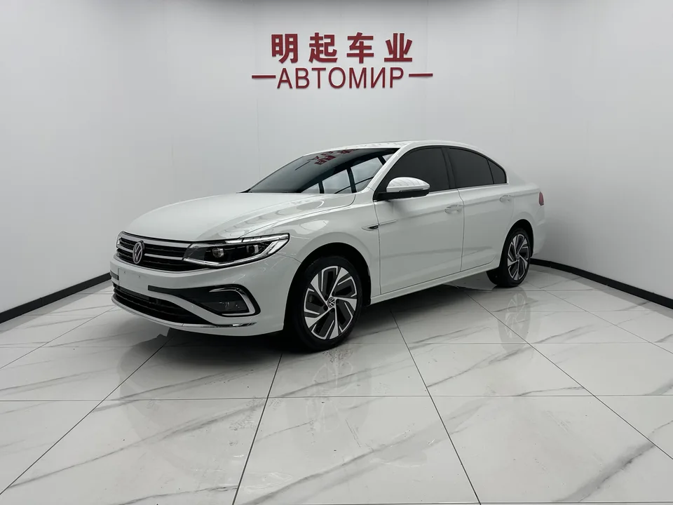 Volkswagen Bora Bora 2023 280TSI DSG Premium Edition 2022 — photo 1, buy with delivery to Moscow