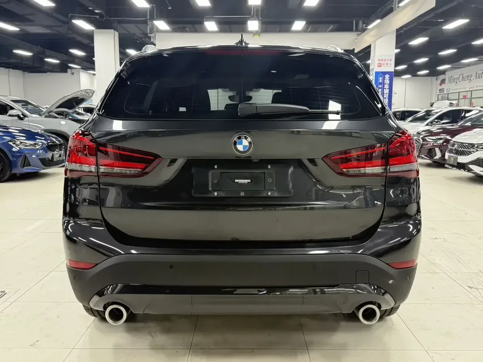 BMW X1 BMW X1 2021 sDrive20Li Fashion 2022 — thumbnail 2