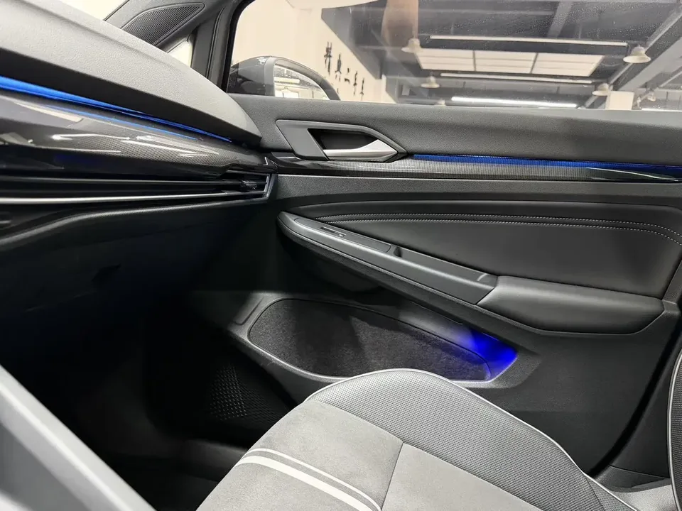 Volkswagen Golf golf 2023 280TSI DSG R-Line Lite 2023 — thumbnail 3