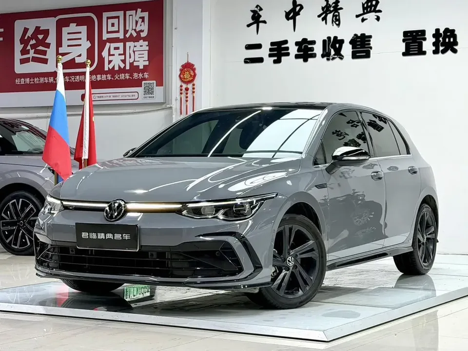 Volkswagen Golf golf 2023 280TSI DSG R-Line Lite 2023 — photo 1, buy with delivery to Moscow