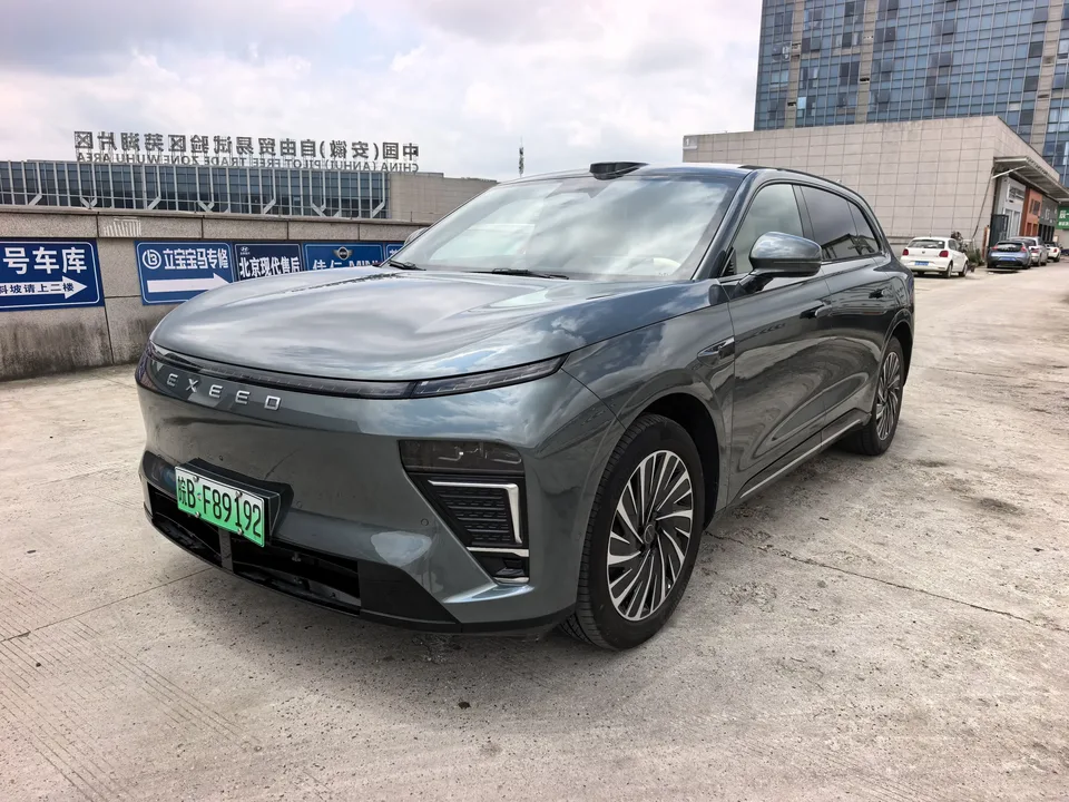 Exeed Star Era ET Star Era ET 2024 Extended Range 4WD Ultra 2025 — photo 1, buy with delivery to Moscow