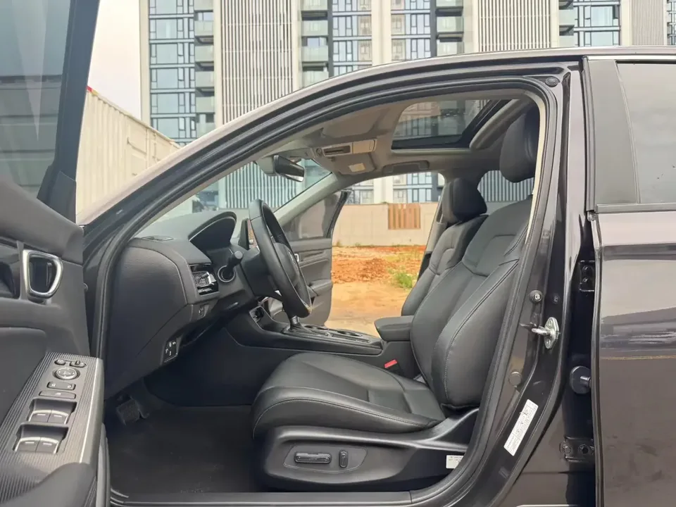 Honda Integra Style 2023 240TURBO CVT Leading Edition 2023 — миниатюра 3