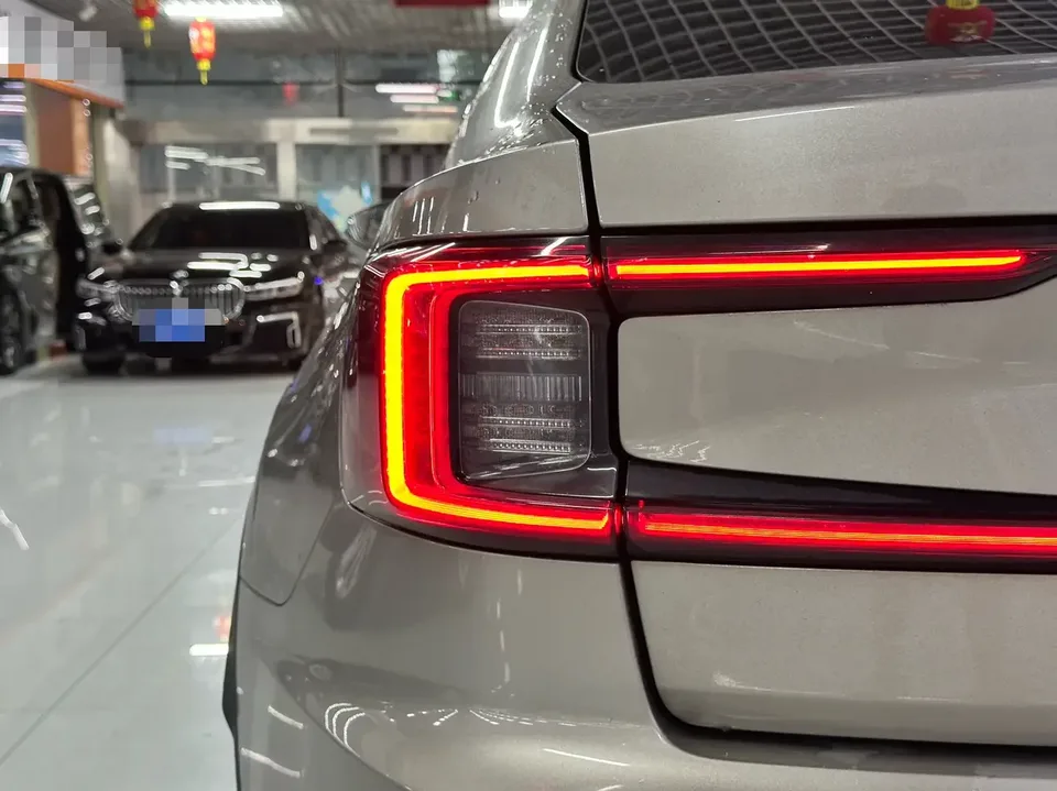Polestar 2 Polestar 2 2020 First Edition 2022 — thumbnail 3