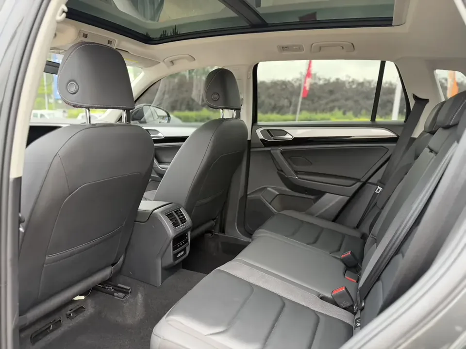 Volkswagen Tayron Tanyue 2022 280TSI 2WD Luxury Smart Edition 2022 — thumbnail 5