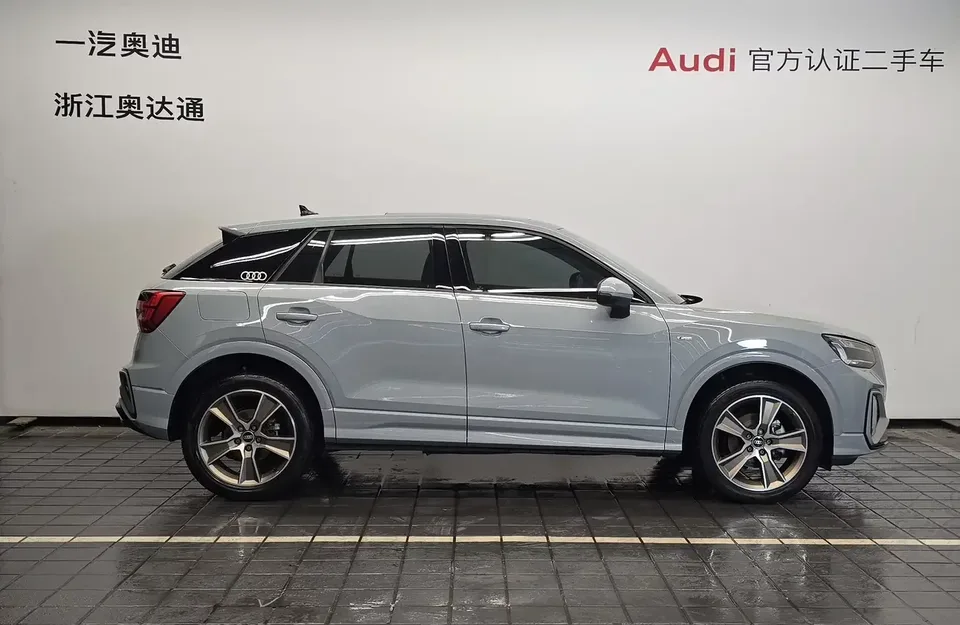 Audi Q2L Audi Q2L 2022 35 TFSI Stylish Dynamic 2022 — thumbnail 2