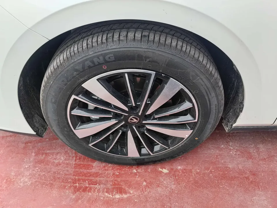 Changan Eado PHEV Eado PHEV 2025 Smart New Blue Whale 145KM Battleship Edition 2026 — thumbnail 2