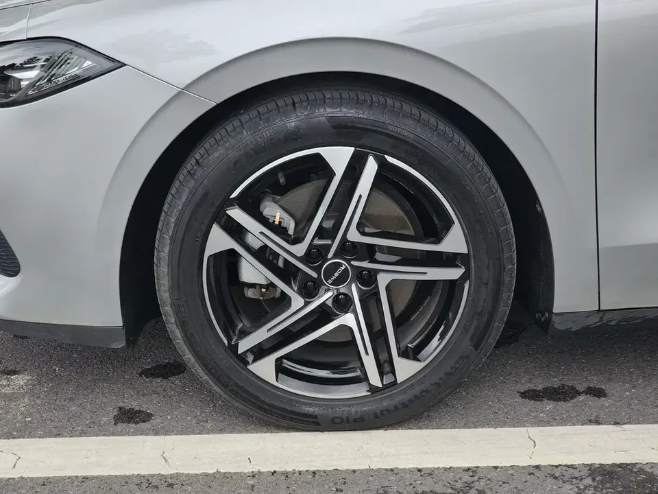 Roewe D7 DMH Roewe D7 DMH 2023 125 Ultimate 2025 — thumbnail 3