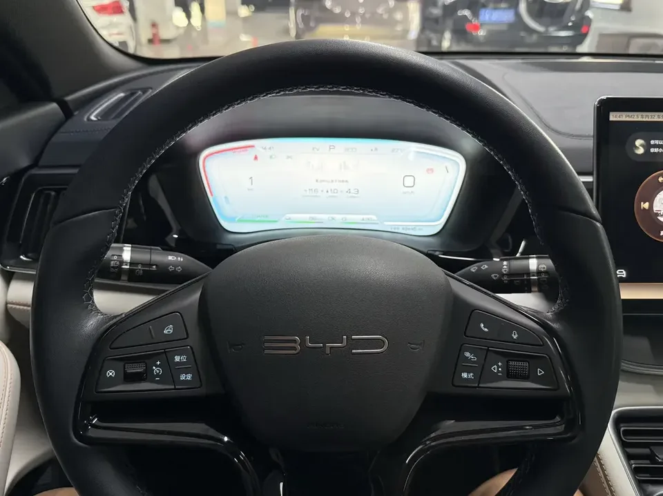 BYD Song PLUS DM Song PLUS DM 2024 DM-i Honor Edition 71KM Luxury 2024 — thumbnail 5
