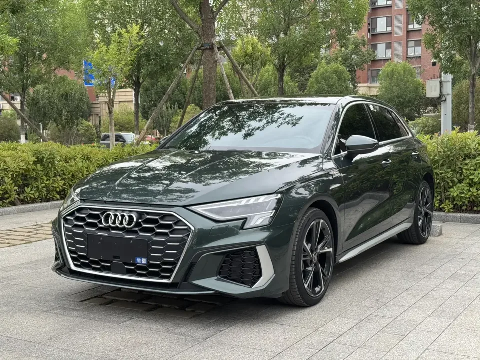 Audi A3 Audi A3 2022 Sportback 35 TFSI Stylish and sporty 2023 — photo 1, buy with delivery to Moscow