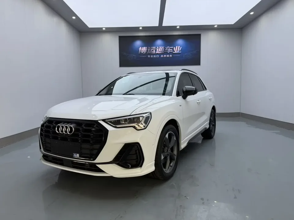 Audi Q3 Audi Q3 2022 35 TFSI Stylish Dynamic 2022 — photo 1, buy with delivery to Moscow