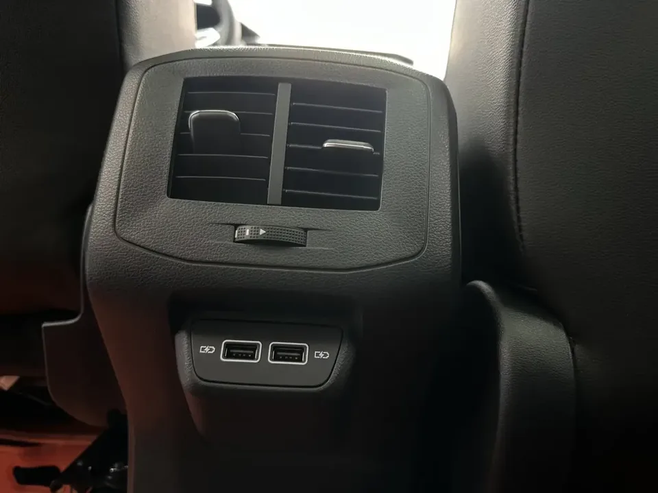 Volkswagen Explore the shadows Explore the shadows 2021 1.5L Automatic Joy-Link Edition 2022 — миниатюра 5