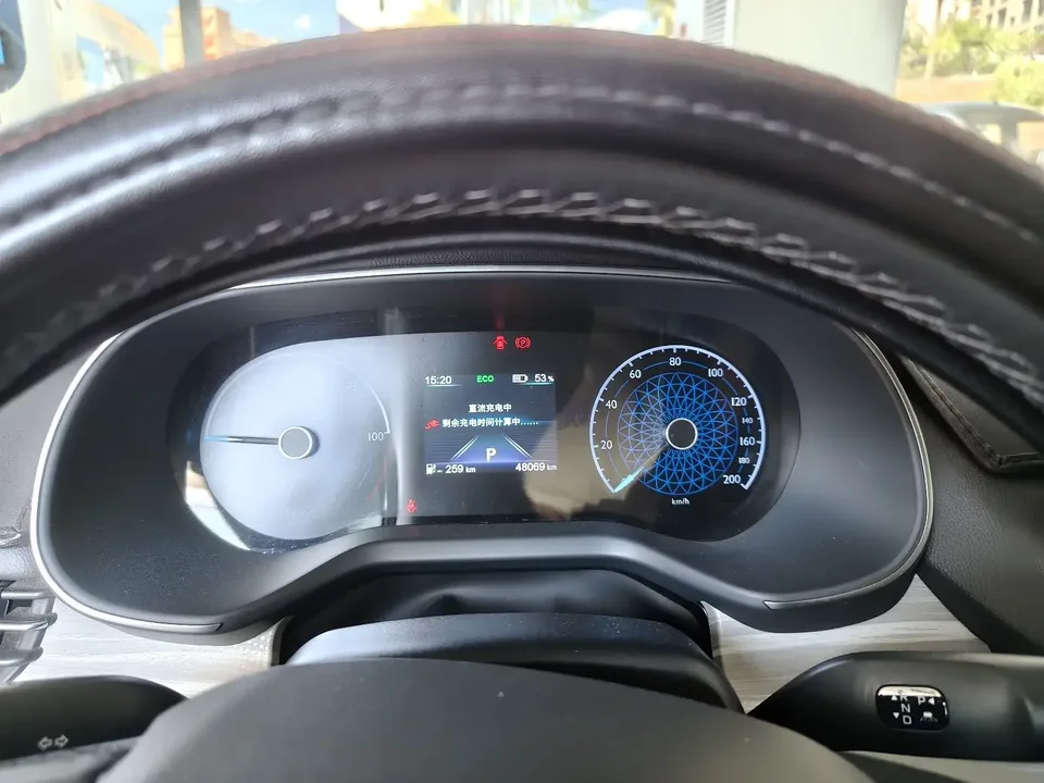 Hongqi E-QM5 Hongqi E-QM5 2025 500KM Travel Edition 2025 — thumbnail 2