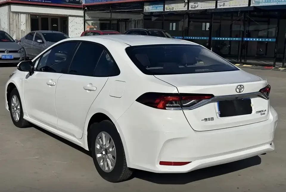 Toyota Corolla Corolla 2023 1.2T S-CVT Pioneer Edition 2023 — thumbnail 4