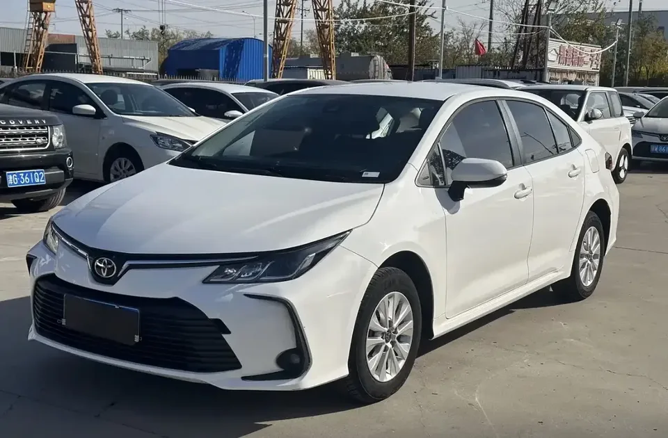 Toyota Corolla Corolla 2023 1.2T S-CVT Pioneer Edition 2023 — photo 1, buy with delivery to Moscow