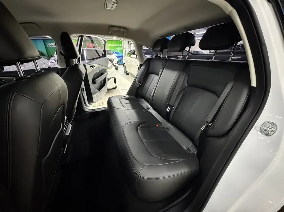 Wuling Starlight PHEV Wuling Starlight PHEV 2023 150 Advanced Version 2024 — thumbnail 3